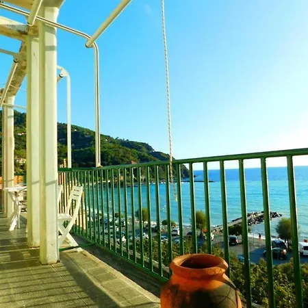 Fantastica Vista Mare Apartament *