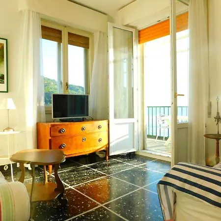 Fantastica Vista Mare Lägenhet Levanto